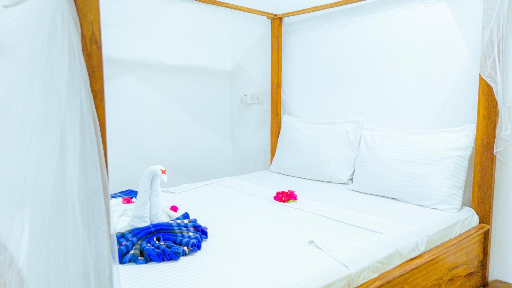 Sands Inn Hotel بواني ماكهانجاني المظهر الخارجي الصورة