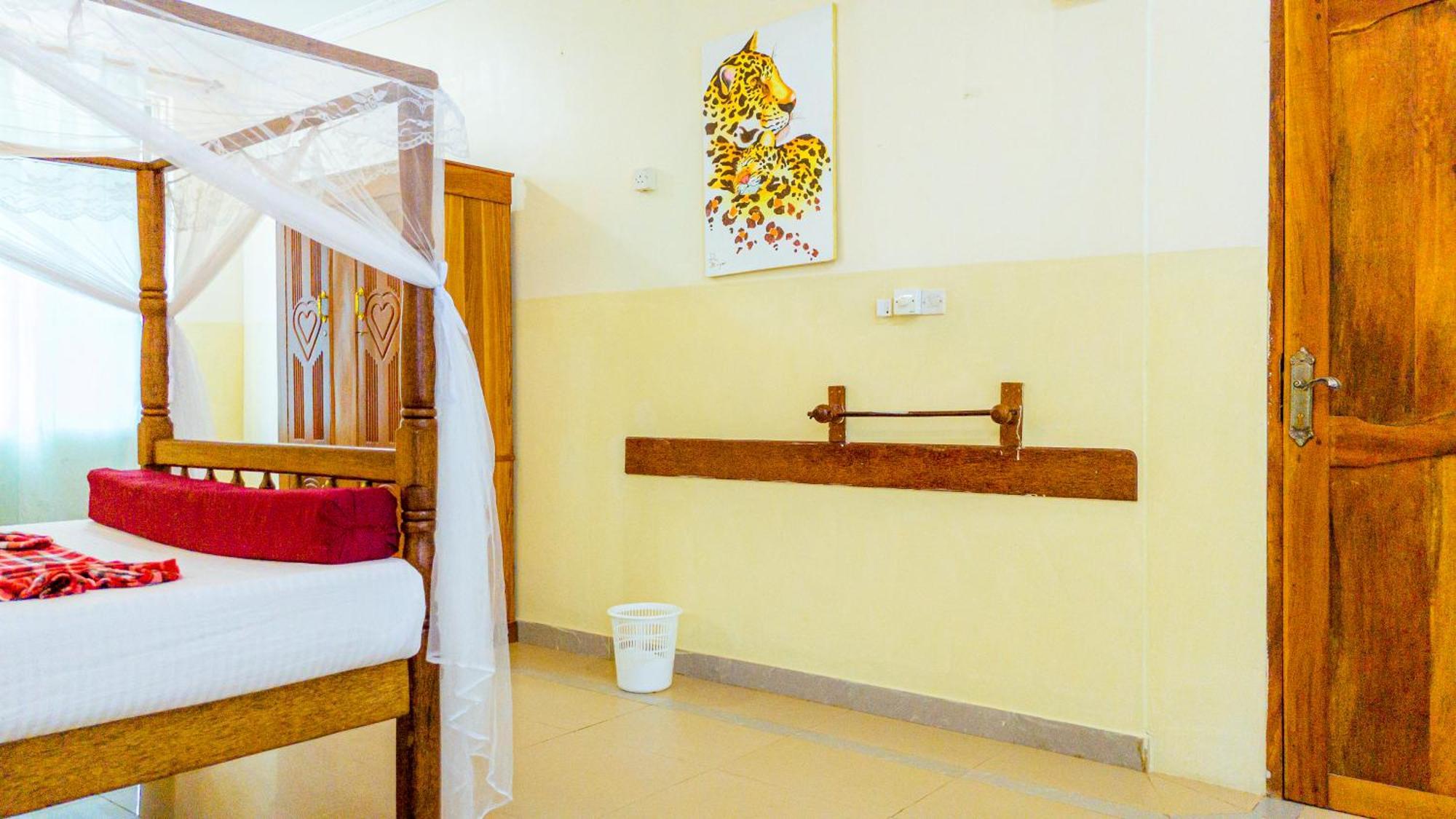 Sands Inn Hotel بواني ماكهانجاني المظهر الخارجي الصورة
